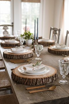 Looking for Primitive Decor Ideas? These creative setups feature hand-crafted details and one-of-a-kind pieces.