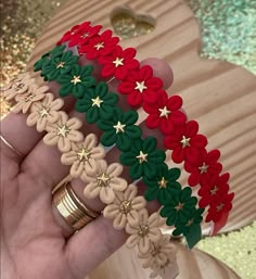 Diy Hair Accessories Tutorial, Felt Hair Accessories, Christmas Dress Up, Homemade Bows, Diy Crafts Love, Bows Diy Ribbon