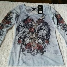 Semi-Sheer Thrift Manifestation, Tattoo Shirt, Clothes Reference, Tattoo Shirts, Fits Clothes, Manifestation Board, Fashion People, Clothing Ideas, Fit Inspo