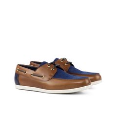 Coveti By You Men's Boat Shoes Brown Mens Boat Shoes Brown mens boat shoes for men are named for their use by sailors, the boat shoe is also known as a deck shoe . While it was initially made for nautical use, it's a casual style and practical rubber sole made it a hit beyond that. Brown boat shoes with the navy blue combination are the perfect shoe to wear during the warm summer months, and their versatility makes them one of the most-loved casual styles available. Mens Boat shoes are the perfe Brown Boat Shoes, Custom Design Shoes, Deck Shoes, Classic Boats, Casual Styles, Shoe Last, Boat Shoe, Driving Shoes, Navy Leather