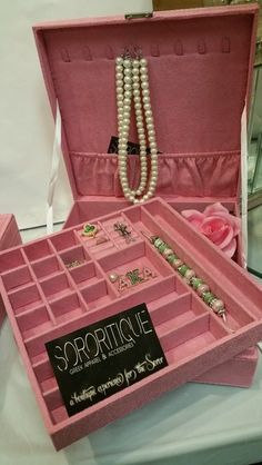 Alpha Kappa Alpha Green Pink Jewelry Box Green Gift Box Ideas, Aka Sorority Gifts, Sorority Colors, Pink Jewelry Box, Lauren Nicole, Aka Sorority, Jewelry Box Diy, Green Gift, Greek Apparel