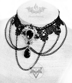 Raven Lace Necklace With Black and White Rhinestones With - Etsy Bulgaria Black Rhinestone Jewelry For Wedding, Black Rhinestone Wedding Jewelry, Vintage Black Metal Chain Necklace, Black Metal Necklaces For Wedding, Black Gothic Choker With Chain, Black Gothic Chain Choker, Elegant Black Metal Necklace For Weddings, Black Gothic Choker With Adjustable Chain, Black Gothic Chain Necklace Gift