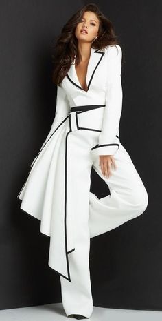 Pants With Belt, Formal Jumpsuit, Chique Outfits, Stage Outfit, White Suit, Belt Jumpsuit, Paris Mode, Jumpsuit Chic, Woman Suit Fashion