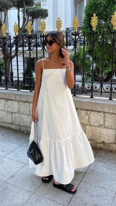 Greece Outfit, Italy Outfits, Elegante Casual, Looks Chic, Kochi, Looks Style, Mode Inspiration, Looks Vintage