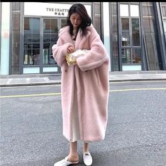 Stunning Oversize Teddy Coat Comfortable And Super Stylish Be The Fashionista Of The Year Oversize Appearance Depends On Your Height And Weight. Model Is A Xxsmall Body Teddy Bear Coat, Bear Coat, Skirt Heels, Pink Snow, Teddy Coat, Warm Coat, Casual Coat, Online Fashion Stores, Long Coat