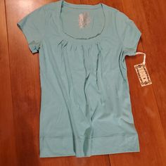 5/$20 Nwt Poof! T-Shirt Size Medium. Never Worn Still Has Original Tags. Has Some Detailing Around The Neckline. Color Is Blue. Blue Velvet Shirt, Blue Cotton Workout T-shirt, Red Stripes Top, Blue Tye Dye, Vintage Mall, Junior Shirts, Velvet Shirt, Grey Blouse, Grey Tee