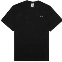 Nike Sporty Black T-shirt, Black Nike Cotton T-shirt, Basic Nike Tops For Streetwear, Nike Basic Tops For Streetwear, Nike Cotton T-shirt For Everyday, Classic Black Crew Neck T-shirt, Everyday Nike Cotton Tops, Nike Basic Relaxed Fit T-shirt, Nike Basic T-shirt Relaxed Fit