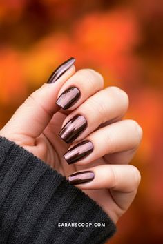 Fall Chrome Nails, Brown Chrome Nails, Chrome Nail Colors, Brown Chrome, Solar Nails, Fall Ombre, Chrome Nails Designs, Here's The Scoop, Chrome Powder