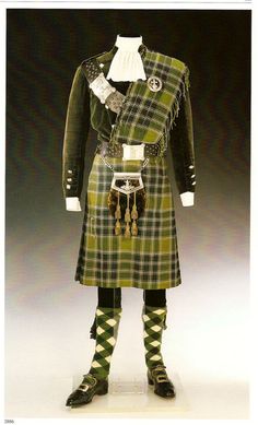 Balmoral Tartan, Highland Outfit, Duke Of Windsor, Scottish Dress, Scottish Clothing, Wallis Simpson, Edward Viii, Scottish Culture, Jacket Ideas