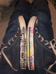 Converse Drawings On Shoes, Converse Shoes Decorated, Stuff To Draw On Your Converse, Things To Write On Your Shoes, What To Draw On Converse