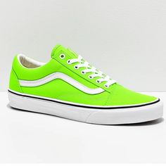 Vans Old Skool Neon Gecko Green & White Skate Shoes New In Box As Pictured Green Round Toe Skate Shoes For Spring, Vans Green Round Toe Skate Shoes, Green Vans Skate Shoes With Round Toe, Casual Green Skate Shoes For Spring, Green Lace-up Skate Shoes For Spring, Green Vans Sneakers For Spring, Trendy Green Vans Sneakers, Vans Classic Black, Black High Top Vans