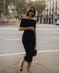 Business Launch Party, Emelie Lindmark, 60s Girl, Fits Inspiration, Classic Chanel, Chic Skirts, Summer Fashion Outfits, Basic Outfits, Outfit Goals