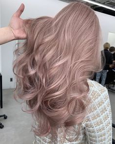 Rose Milk Tea Hair Color, Dusty Hair Color, Ash Pink Hair Color, Ash Pink Hair, Pink Ash Hair, Mushroom Hair Color, Beige Hair Color, Champagne Hair, Hair Color Asian