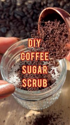 How to make a coffee scrub for cellulite: People call me skinny but when I tell them I have cellulite, they find it hard to believe. Yes folks, cellulite can also affect skinny people, especially th Cocoa Butter Formula Skin Therapy Oil, Remove Unwanted Hair, Diy Coffee Scrub, Turmeric Health, Dry Skin Diy, Natural Beauty Hacks, Coffee Sugar Scrub, Coffee Scrub Diy, Aloe Vera Hair Mask