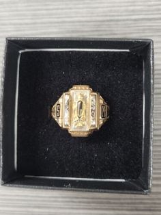 ad eBay - Find many great new & used options and get the best deals for ANTIQUE LAPEER MICHIGAN HIGH SCHOOL 10K GOLD CLASS RING WB 6.7 G SZ 8 1/2 at the best online prices at eBay! Free shipping for many products! Gold Class, 10k Gold, Class Ring, Ebay Finds, Michigan, High School, Ring, Free Shipping, Best Deals