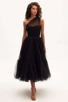 One Shoulder Tulle Evening Dress, One-shoulder Tulle Evening Dress, Fitted One-shoulder Tulle Evening Dress, Black One-shoulder Dress With Fitted Bodice, Fitted Black Tulle Midi Dress, One-shoulder Tulle Evening Dress For Party, Black Fitted Tulle Midi Dress, Elegant Evening One-shoulder Tulle Dress, One-shoulder Tulle Gala Dress