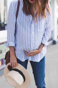 Must-have maternity style | Pinpanion Preppy Maternity, Maturity Clothes, Maternity Outfit, Maternity Chic, Mommy Outfits