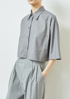 Odem Cropped Shirt - Grey Japanese Suit, Cropped Button Up Shirt, Math 5, Boxy Shirt, City Office, Shirting Fabric, The Frankie Shop, Frankie Shop, Rayon Shirt