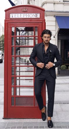 Black Mens Clothing Styles Modern Gentleman, All Black Outfit Men Classy, Black Blazer Outfit Men, Black Wedding Guest Outfits, Rowan Row, Fat Style, Party Dress Ideas