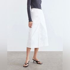 New With Tags Chic Cotton Culottes For Spring, Chic Spring Cotton Culottes, White Elegant Culottes For Spring, Chic White Culottes With Pockets, Elegant White Culottes For Spring, White Cotton Midi-length Bottoms, White Cotton Midi Bottoms, Elegant White Summer Culottes, Spring Workwear Culottes With Lined Skirt