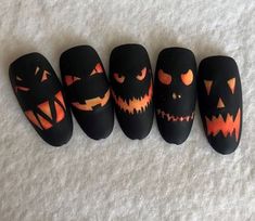 Ongles Halloween, Classy Nail Art Ideas, Beach Nail Art, Holloween Nails, Nail Designs Tutorial, Fall Gel Nails, Gothic Nails, Nail Art Designs Diy, Pretty Nail Art Designs