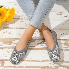 Comfortable and Stylish Women's Knitted Square Toe Flat Shoes: The Per Comfortable Gray Slip-ons With Flat Heel, Gray Flat Slip-ons For Summer, Casual Non-slip Ballet Flats With Flat Heel, Casual Stretch Slip-ons, Casual Non-slip Ballet Flats, Spring Casual Ballet Flats With Woven Sole, Casual Gray Slip-on Flats, Gray Flats For Spring, Casual Summer Ballet Flats With Woven Sole