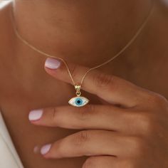 Evil Eye Jewellery, Diamond Wedding Anniversary, Eye Pendant Necklace, Silver Wedding Anniversary, Golden Wedding Anniversary, Gold Necklace Simple, Real Gold Jewelry, Ruby Wedding, Jewelry Accessories Ideas