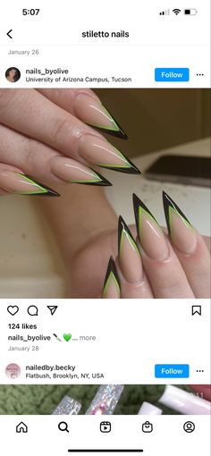 Black Green Acrylic Nails, Black And Green Drip Nails, Black Nail Green Tip, Nail Stilleto Ideas Green, Green Stilettos Nails, Nails Black Neon, Long Stiletto Nails Halloween, Black Nails Neon Tips, Matte Black And Green Nails