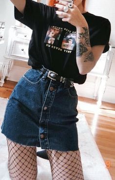 Clothes Board, Fashion Inspo Outfits, Denim Skirt, Fashion Inspo, Mini Skirts, Cute Outfits, Outfit Ideas, Fashion Outfits, My Style