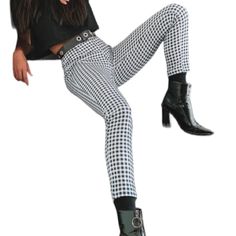 Terra & Sky Women’s Gingham Checkered Black White Squared Dressy Pants Nwot. Size 1x (16-18w) Trendy Fitted Houndstooth Bottoms, Chic Gingham Pants For Fall, Fitted Bottoms With Houndstooth Pattern, Chic Fitted Gingham Bottoms, Fitted Gingham High-waisted Pants, Chic Gingham Bottoms For Fall, Trendy Summer Bottoms With Houndstooth Pattern, Fitted Gingham Pants For Fall, Trendy Houndstooth Summer Bottoms