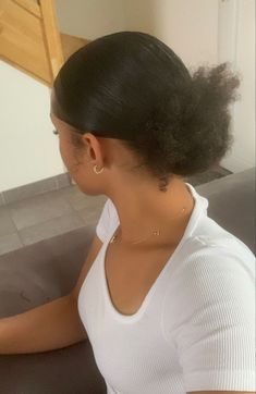 #fashion #hair #hairstyle #girlhood #pourtoiiii #pourtoi #foryoupage Slick Bun, Natural Hair Bun Styles, Mixed Curly Hair, Quick Natural Hair Styles, Slick Back, Curly Hair Styles Easy, Pretty Braided Hairstyles, Hairdos For Curly Hair