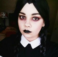 Wednesday Addams Make-up, Halloween Zombie Makeup, Wednesday Addams Makeup, Girl Halloween Makeup, Unique Halloween Makeup, Maquillage Halloween Simple, Mermaid Makeup Halloween, Zombie Halloween Makeup