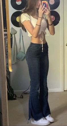 Casual Downtown Outfits Summer, 22 Inch Waist Aesthetic, 1999 Outfit Ideas, Cute Downtown Outfits, Hourglass Figure Outfits Aesthetic, Summer Downtown Outfits, School Winter Formal Dresses, Downtown Outfits Summer, Casual Crop Top Outfits