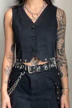 Backpiece Tattoo, Safety Pins, Alternative Outfits, Glam Rock, Dark Fashion, Looks Vintage, Upcycle Clothes