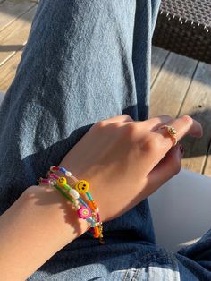 Candy Bracelets, Pop Jewelry, Candy Bracelet, Crystal Bead Jewelry, Preppy Jewelry, Beads Craft Jewelry, Teen Jewelry, Bracelets Handmade Diy, Handmade Wire Jewelry