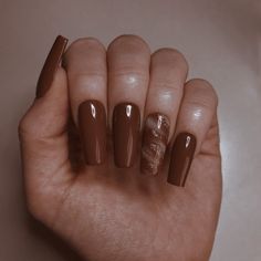 Hi my name is Tijana, I come from Serbia and I am a professional nail tehnician. It all startes out small but now I have my own small nails salon called 'Flawless'. The difference between me and others of my profession is that I can portray anything my clients want on their nails. Solid Brown Nails Acrylic, Coffee Colour Nails, Brown Nails Gel, Brown Acrylics, Chocolate Brown Nails, Braided Ideas, Ongles Beiges, Alex Martin