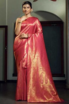 Saree Kanjivaram, Buy Designer Sarees Online, Wedding Sarees Online, Designer Sarees Wedding, Kanjivaram Saree, Indian Designer Sarees, Latest Indian Saree, Designer Silk Sarees, Border Saree