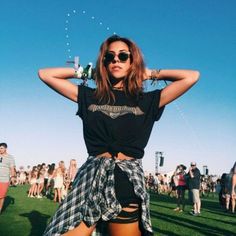 Casual Curvy Fashion, Look Lollapalooza, Rock Festival Outfit, Moda Coachella, Rock Look, Festival Outfit Inspiration, Festival Mode, Concert Outfit Summer, Outfit Grunge