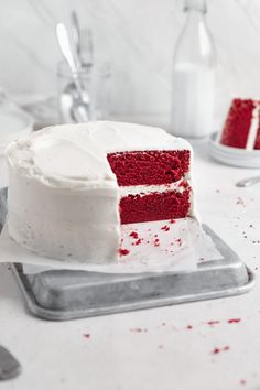 This silky red velvet cake recipe is tender, moist and perfectly chocolatey. Sandwiched together with the dreamiest cream cheese frosting, this classic red velvet cake is a recipe you’ll make for years to come! Homemade Red Velvet Cake, Best Red Velvet Cake, Bolo Red Velvet, Velvet Cake Recipes, Red Velvet Cake Recipe, Flourless Cake, Rich Desserts, Types Of Cakes