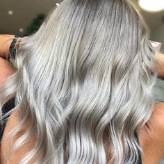 The Coolest Way to Get Gray Blonde Hair | Wella Professionals Blonde Hair Going Grey, Grey Brown Hair, Cool Blonde Highlights