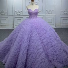 Elegance in Purple: Backless Sweetheart Ball Gown Sleeveless Quinceañera Dress Light Purple Quinceanera, Light Purple Quinceanera Dresses, Purple Quinceanera, White Quinceanera Dresses, Purple Quinceanera Dresses, Black Quinceanera Dresses, Pageant Gown, Quinceanera Dresses Pink, Elegant Ball Gowns