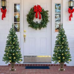 Porch Christmas Tree, Lighted Trees, Front Door Christmas Decorations, Outdoor Christmas Tree, Pre Lit Christmas Tree, Simple Christmas Decor, Christmas Front Porch