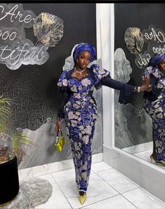 Asobi Style, Brocade Asoebi, Brocade Asoebi Styles, Cultural Outfits, Nigerian Lace Dress, Nigerian Dress Styles, Asoebi Style, Ankara Skirts