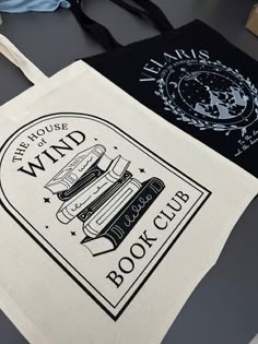 Acotar Cricut Projects, Acotar Crochet, Tote Bag Book Design, The House Of Wind, Tote Bag For Books, Acotar Party, Tote Bag Design Ideas, Acotar Merch, House Of Wind