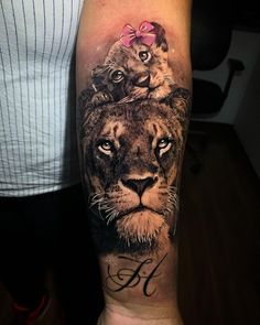 Leo Lion Tattoos For Women Leg, Baby Lion Tattoo, Wallpaper Lion, Female Lion Tattoo, Baby Tattoo Designs, Tattoo Lion, Lioness Tattoo, Lion Tattoos, Petit Tattoo