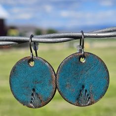 Hand Painted And Tooled Leather Earrings Leather And Clay Earrings, Handmade Ceramic Earrings, Ceramic Earrings Handmade, Earrings Pottery, Ceramic Jewelry Design, Tooled Leather Earrings, Pottery Earrings, Copper Earrings Handmade, Leather Cord Jewelry