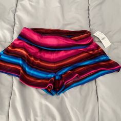 Nollie Size Xs Shorts Super Comfy Loose Fit Multicolor Beachy Shorts, Hippie Multicolor Shorts, Multicolor Sporty Shorts With Moisture-wicking, Multicolor Beach Shorts With Moisture-wicking, Super Short Shorts, Multicolor Moisture-wicking Beach Shorts, Bermuda Shorts Women, Hot Shorts, Free Dresses