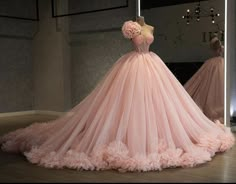 Quinceanera Dress Pink, Dresses Puffy, Puffy Prom Dresses, Debut Gowns, Pink Ball Gown, Made Flowers, Quinceanera Dresses Pink, Puffy Dresses