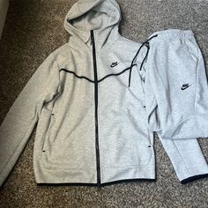 Grey Nike Tech Size: L Worn Once $130 Gray Nike Tech, Nike Tech Grey, Nike Tech Fit, Grey Tech Fleece, Grey Nike Tech Fleece, Nike Tech Fleece Tracksuit, Nike Tech Hoodie, Grey Nike Tech, Tech Hoodie