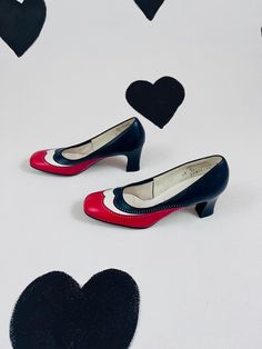 This is an adorable pair of vintage 1960's heels.  They are in excellent vintage condition.  They are marked a size 6 B. About 2.75 across the ball of the foot. Heel height is about 2 inches -xo Retro Fitted Low Heel Shoes, Retro Fitted Low Heel, Fitted Retro Low Heel, Retro 4-inch Heel Heels With Medium Width, Retro Heels With 4-inch Heel And Medium Width, Retro Almond Toe Heels With 4-inch Heel, Vintage High Heel Court Shoes For Spring, Retro Round Toe Court Shoes For Spring, Retro Heels With Pointed Toe Medium Width